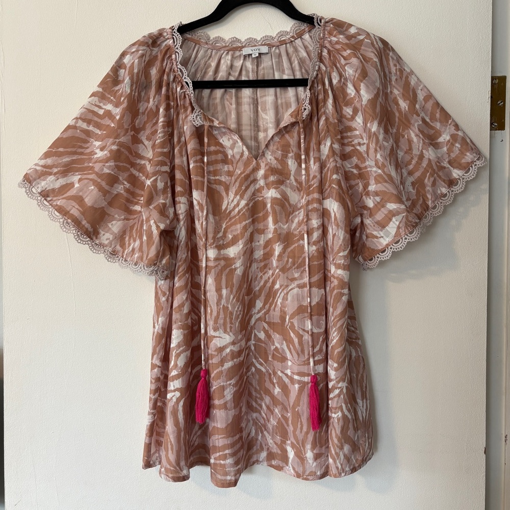 Voy Blouse Women’s Size Medium Brown Flutter Sleeve Pom Pom Tie Front Neutral